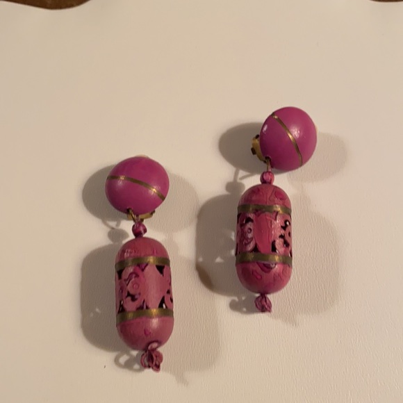 Light Purple Metal Clip Dangling Earrings - Picture 2 of 11